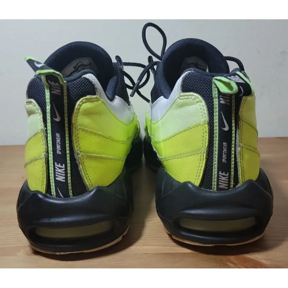 Nike men size